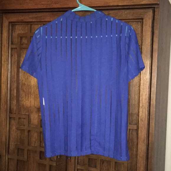 Top - Picture 2 of 2